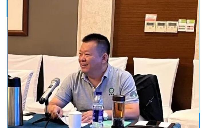 為激發(fā)員工工作積極性，激勵(lì)員工完成公司各項(xiàng)目標(biāo)，促進(jìn)公司與員工的雙贏發(fā)展，集團(tuán)總經(jīng)理孫寧波宣貫激勵(lì)政策。.jpg