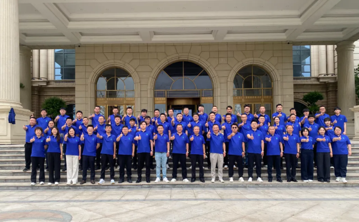 本次五一銷售分享會不僅是一次銷售成果的總結會，更是一場凝聚團隊力量、激發(fā)銷售斗志的動員會.png